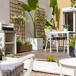 Serene 2bdr W/ Patio By Lovelystay 아파트 *