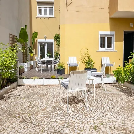 Serene 2bdr W/ Patio By Lovelystay * Lisboa